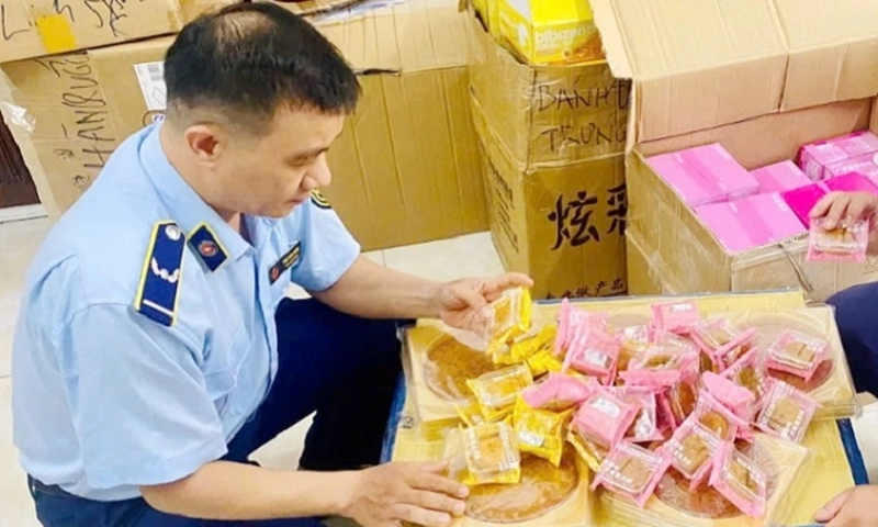 9 tháng, xử lý hơn 15.500 vụ vi phạm về buôn lậu, hàng giả và gian lận thương mại