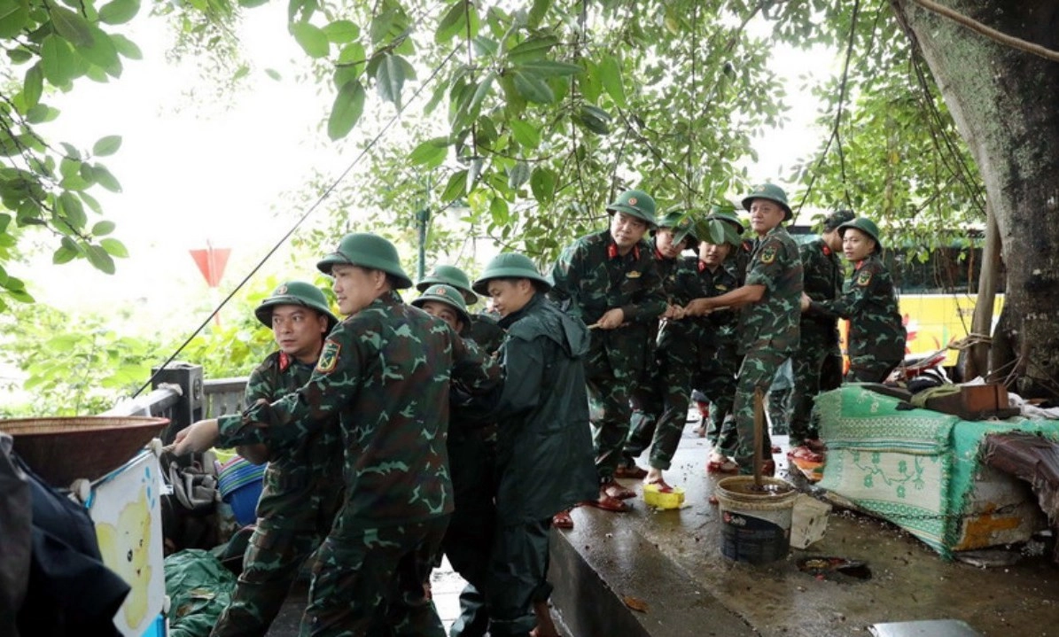 Quân đội sẵn sàng dùng flycam hỗ trợ địa phương ứng phó bão số 11