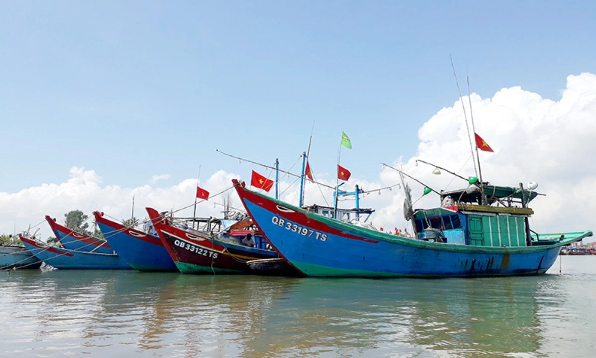 Thủ tướng: Số hóa toàn diện công tác quản lý tàu cá