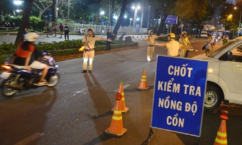 Kiểm tra nồng độ cồn ban ngày: Nhóm tuổi 36 - 55 vi phạm nhiều nhất