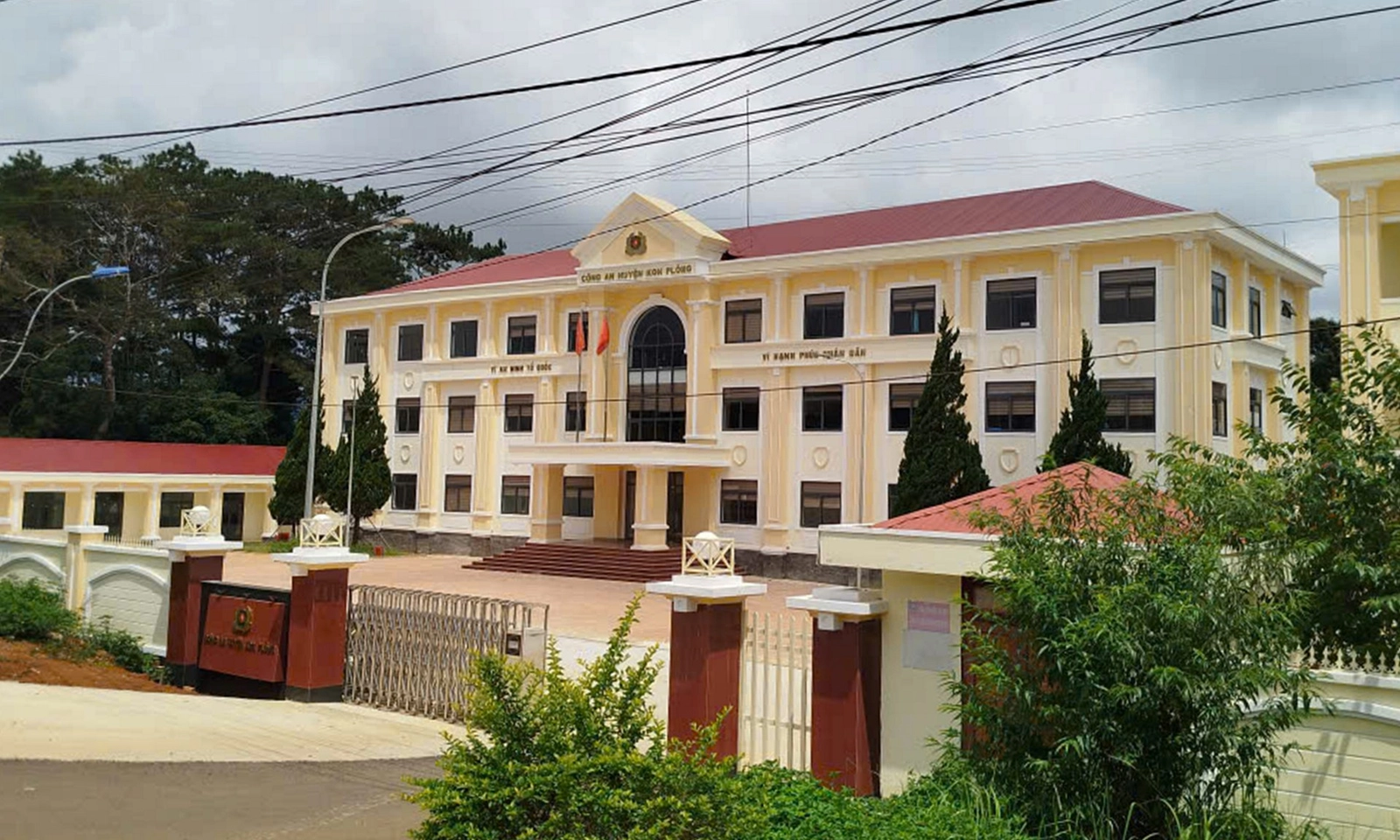 Còn hơn 12.000 cơ sở nhà, đất dôi dư sau sắp xếp đơn vị hành chính