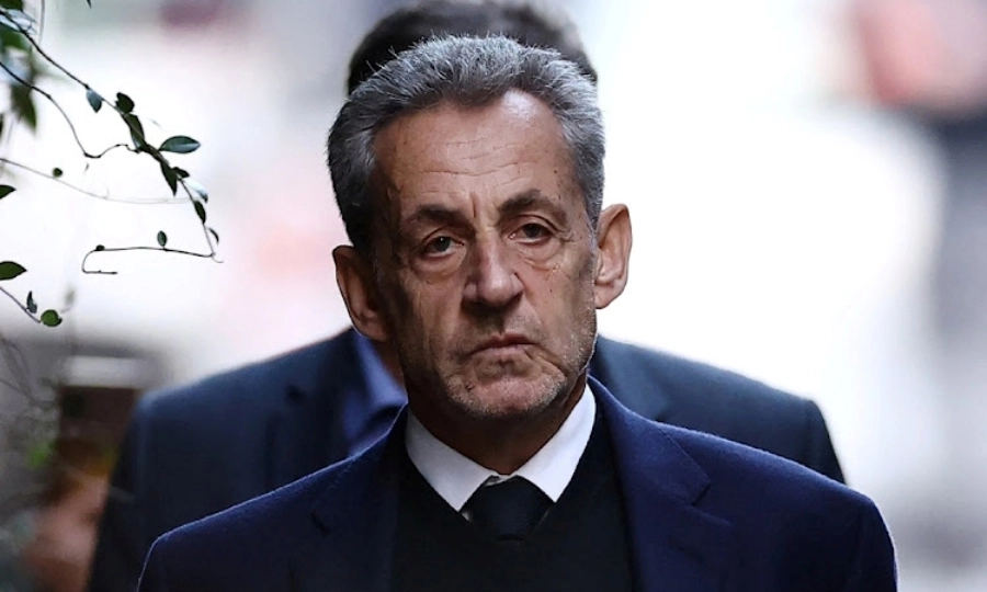 Cựu Tổng thống Pháp Nicolas Sarkozy bắt đầu thụ án 5 năm tù vì nhận tiền tài trợ bất hợp pháp