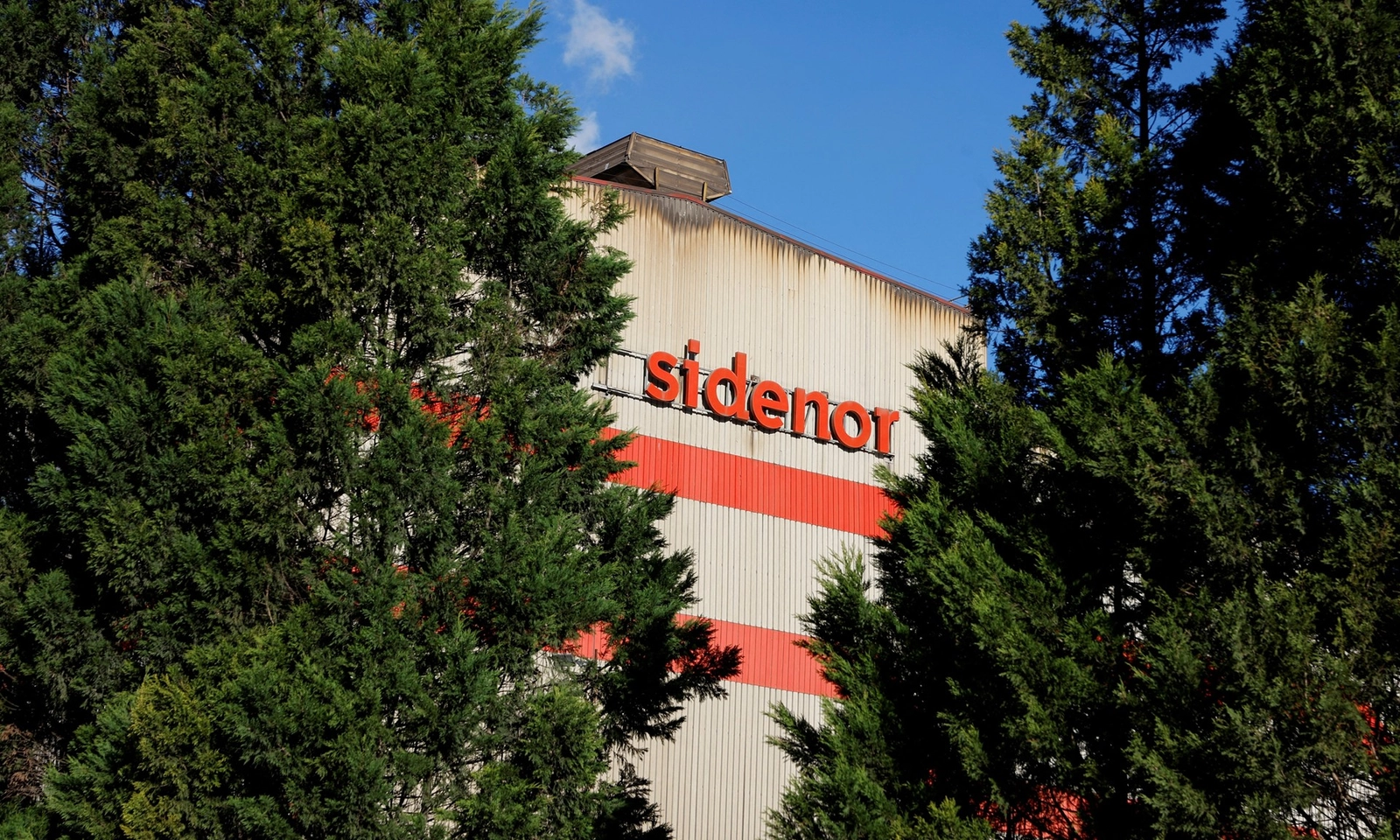 Tây Ban Nha điều tra một nhà sản xuất bán thép cho Israel sản xuất vũ khí