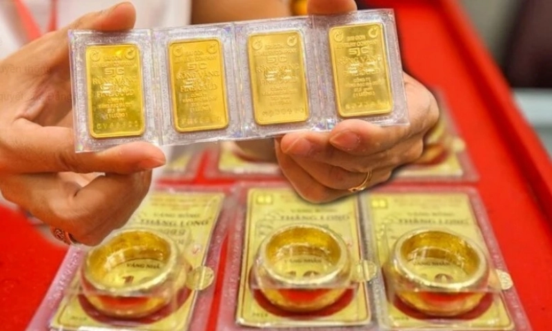 Vàng miếng và vàng nhẫn đồng loạt giảm