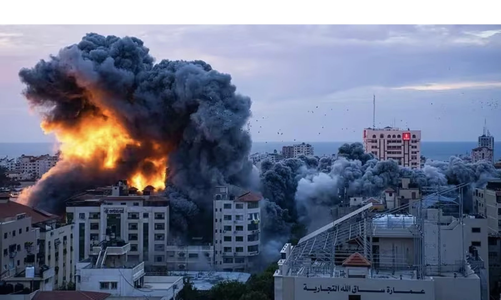 Israel không kích Gaza và Lebanon, căng thẳng leo thang bất chấp lệnh ngừng bắn