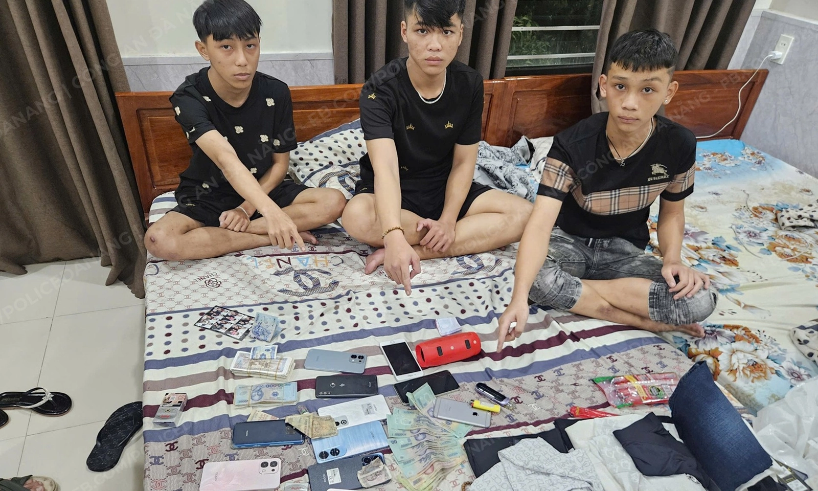 Bắt giữ nhóm thanh thiếu niên chuyên trộm cắp các cửa hàng tiện lợi