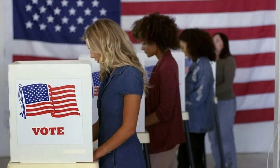 Cử tri Mỹ hướng về cuộc bầu cử ngày thứ Ba