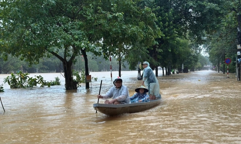 Cảnh báo nguy cơ lũ quét, sạt lở đất tại Huế