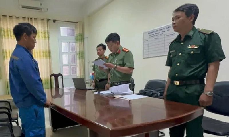 Hai thuyền trưởng bị khởi tố vì tổ chức xuất cảnh trái phép, đưa tàu cá sang vùng biển nước ngoài