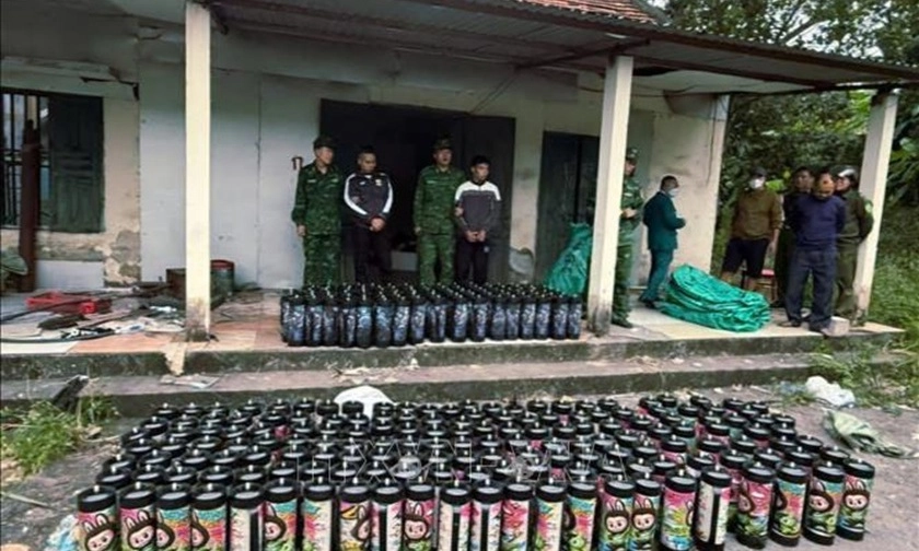 Quảng Ninh triệt phá đường dây buôn bán, vận chuyển hơn 600 bình khí cười