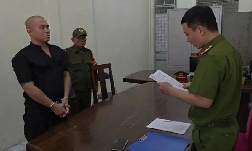 Bắt nghi phạm chém người trong quán nhậu sau 11 năm lẩn trốn