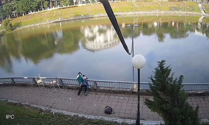 Lào Cai: Xác minh vụ nam sinh dùng hung khí tấn công bạn rồi đẩy xuống hồ