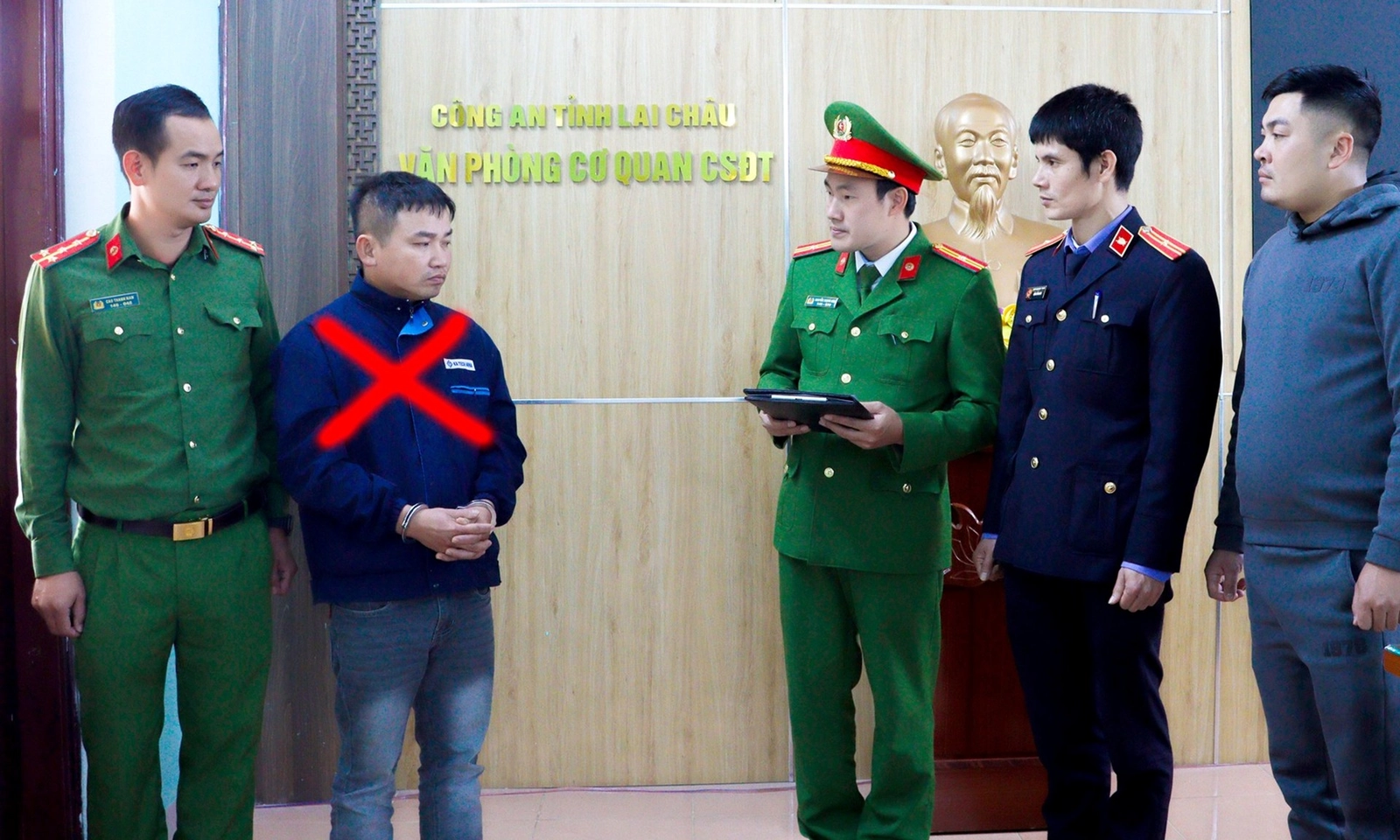 Giả ‘cung cấp tin tội phạm’, một đối tượng lừa công an gần 20 tỉnh thành