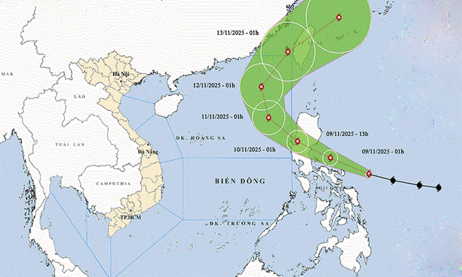Bão Fung-wong mạnh cấp 15 đang tiến nhanh vào Biển Đông, sóng cao đến 10m