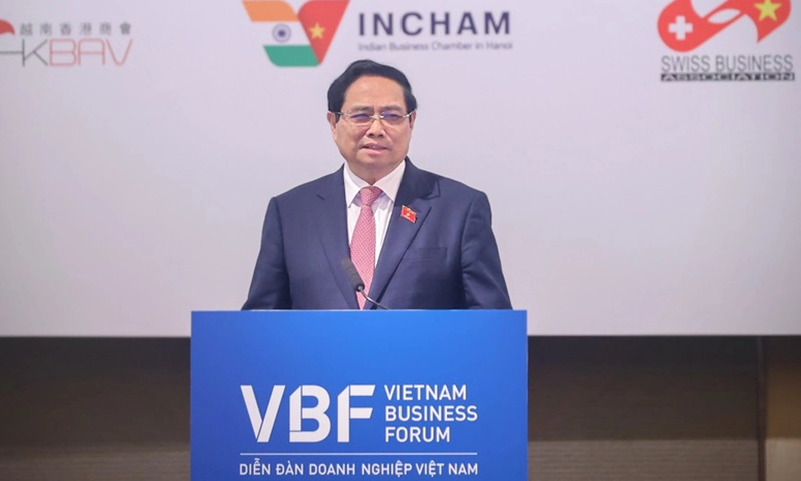 Thủ tướng: Chuyển đổi, tìm kiếm và kiến tạo động lực tăng trưởng mới là khách quan và tất yếu