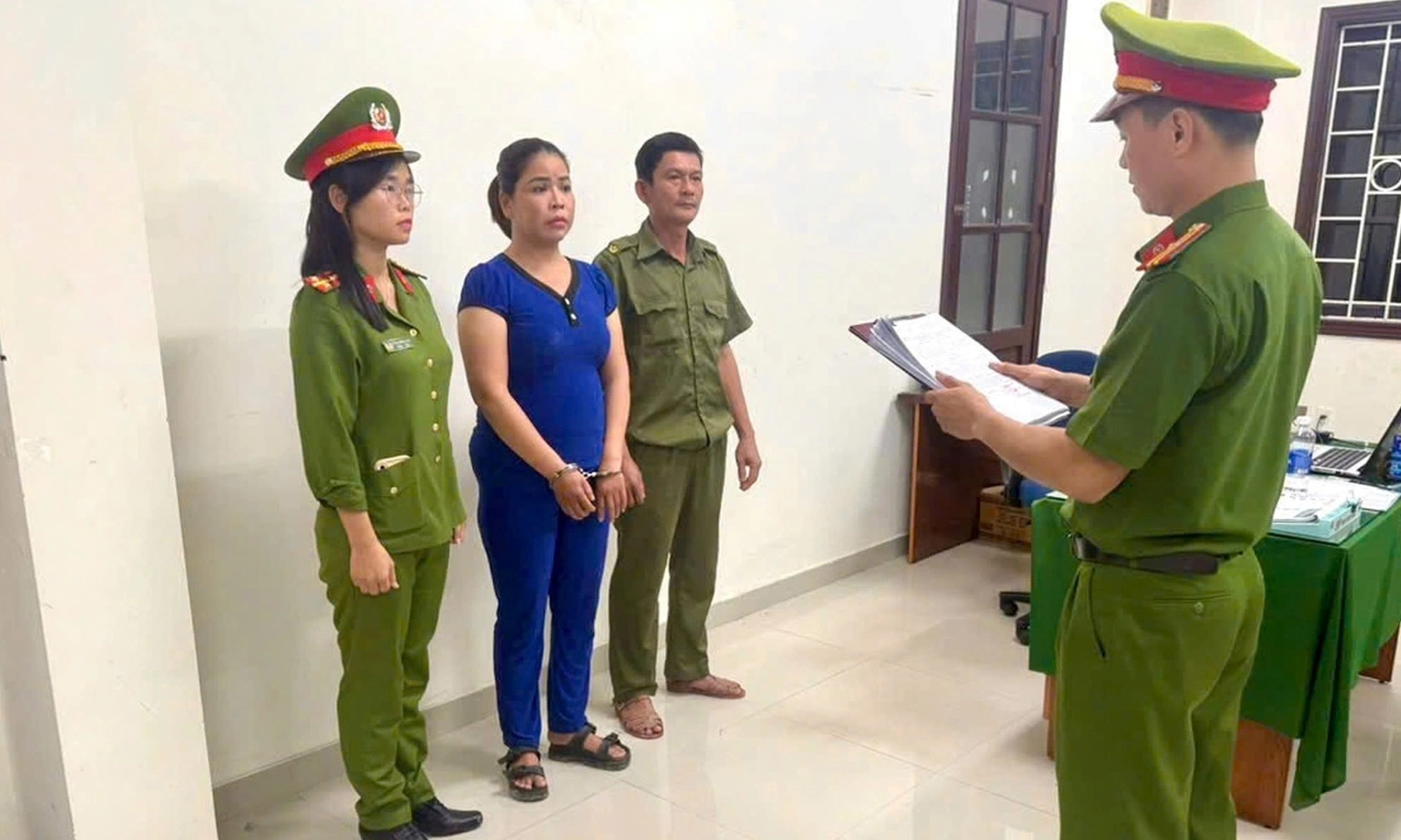 Nữ đạo chích bị bắt sau 3 giờ trộm xe máy