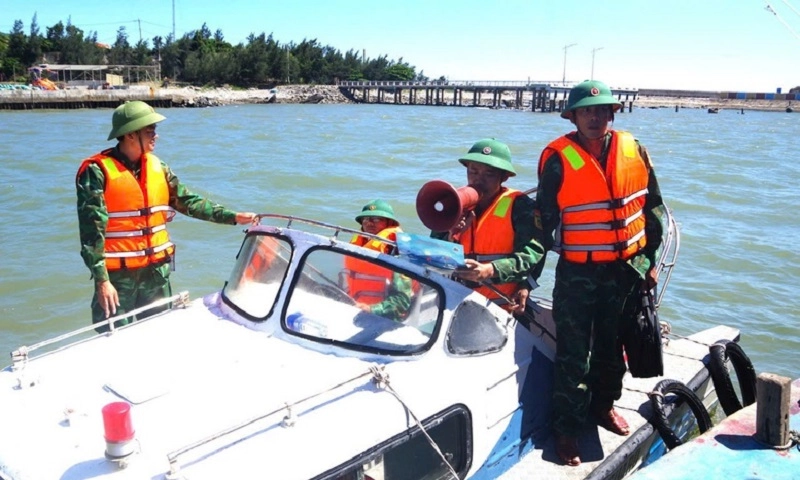 Quảng Trị: Niêm phong tàu cá không đủ điều kiện hoạt động