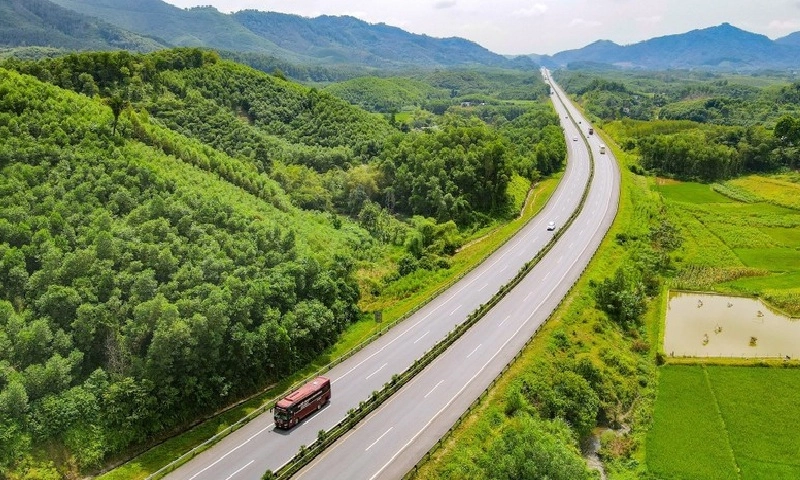 Thí điểm phân làn, điều chỉnh tốc độ trên cao tốc Nội Bài – Lào Cai để giảm ùn tắc