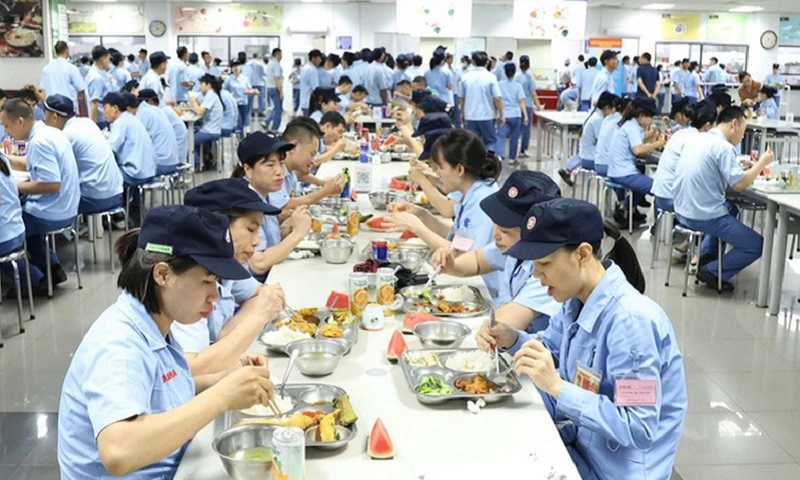 Hơn 2,1 triệu đoàn viên được hưởng Bữa cơm công đoàn ấm áp