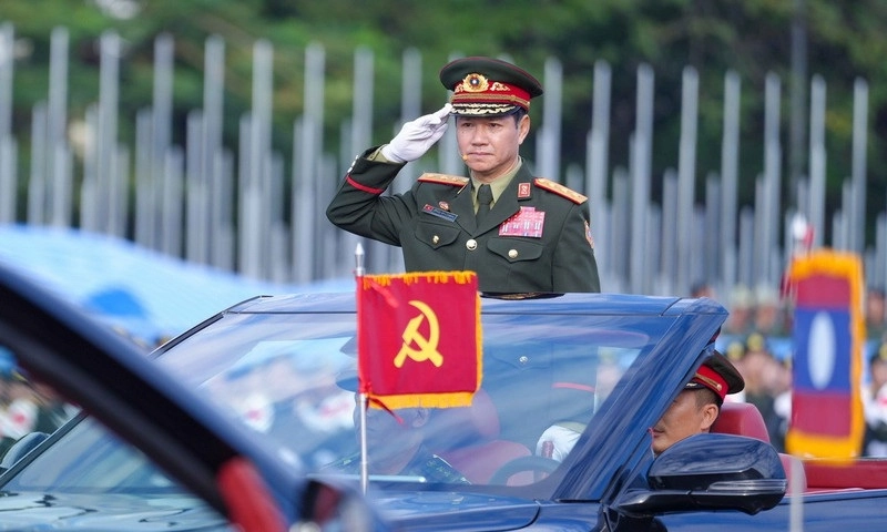 Lào tổng hợp luyện diễu binh, diễu hành quy mô lớn chuẩn bị kỷ niệm 50 năm Quốc khánh