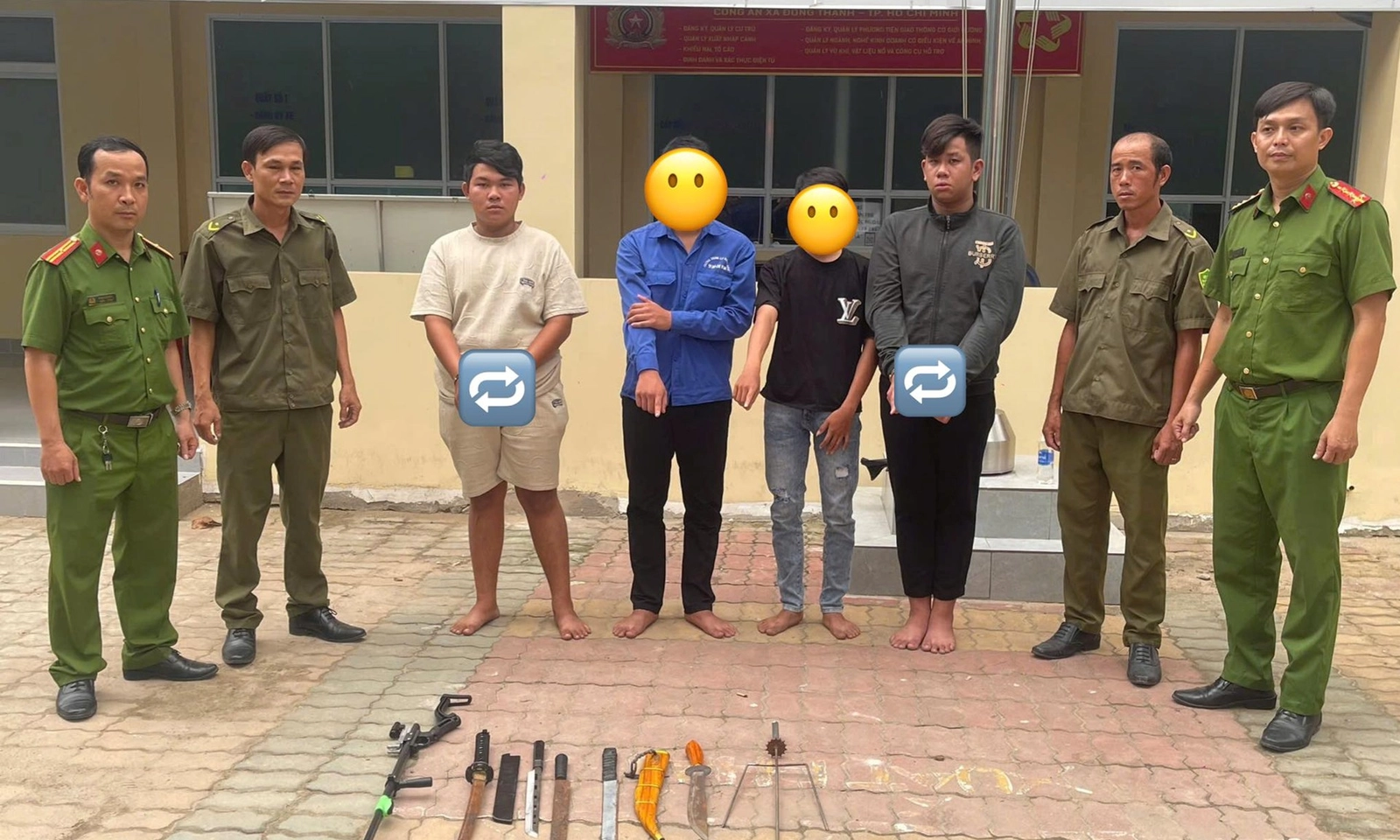 Bắt giữ hai đối tượng mang hung khí đi giải quyết mâu thuẫn