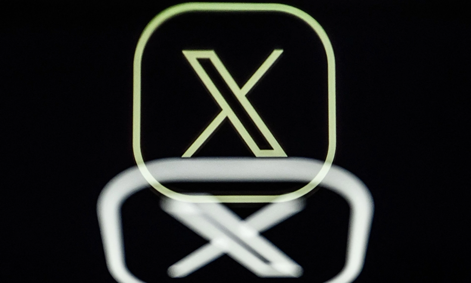 Tây Ban Nha phạt mạng xã hội X 5 triệu euro vì quảng cáo tiền điện tử