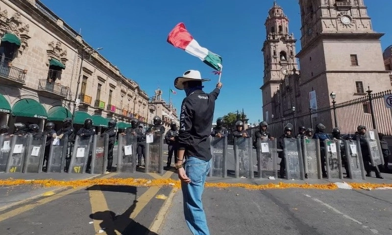 Hàng ngàn người biểu tình khắp Mexico yêu cầu ngăn chặn bạo lực gia tăng