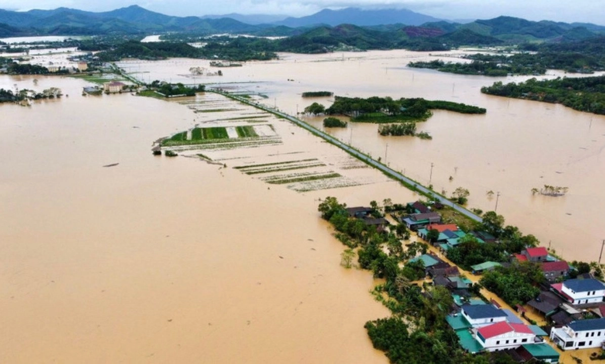 Bộ Quốc phòng: Bằng mọi biện pháp, tiếp cận khu vực dân cư bị cô lập