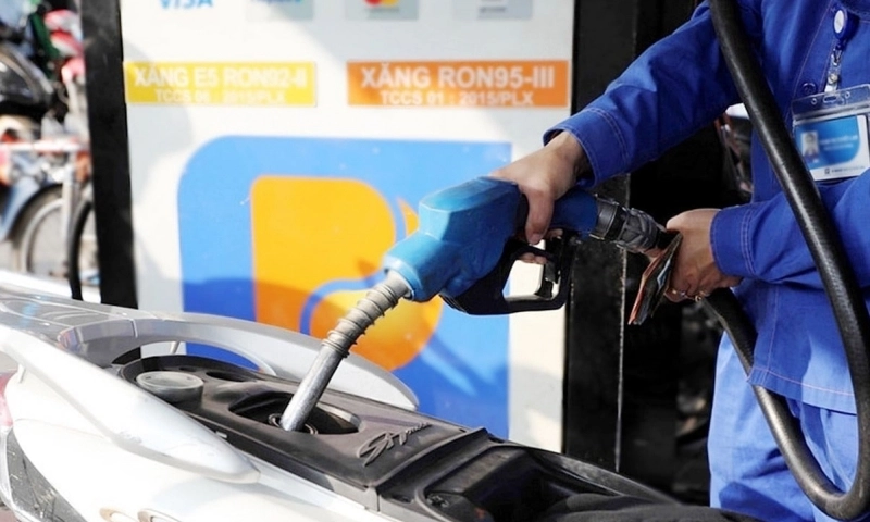 Giá xăng được dự báo tăng nhẹ