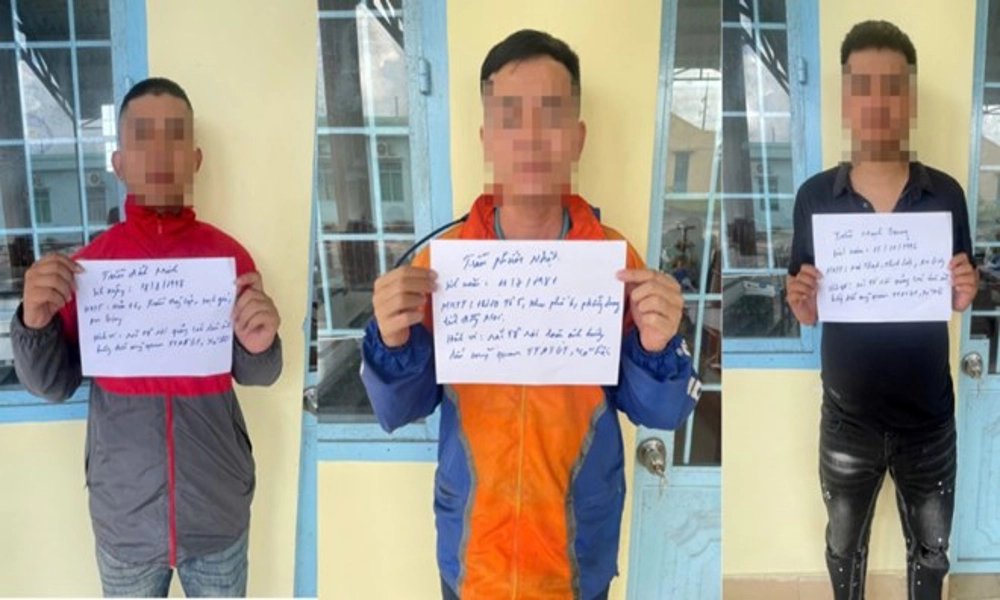 Bị xử phạt vì rải tờ rơi quảng cáo cho vay trên Quốc lộ 63