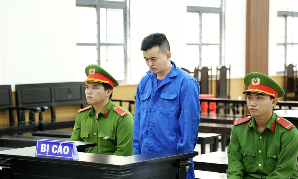 Thanh niên đâm bạn gái gây thương tật 63% bị tuyên 14 năm tù