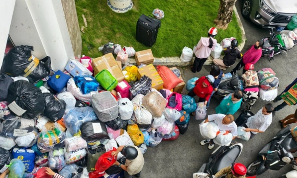 TPHCM kêu gọi quyên góp lương thực, thực phẩm ủng hộ đồng bào miền Trung