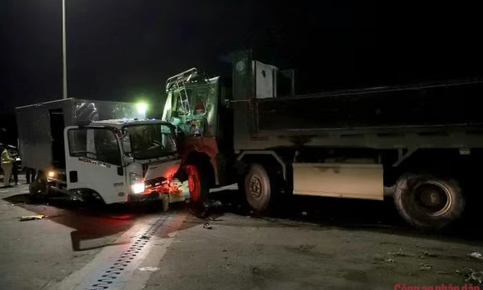 Va chạm liên hoàn trên Vành đai 3 trên cao lúc nửa đêm