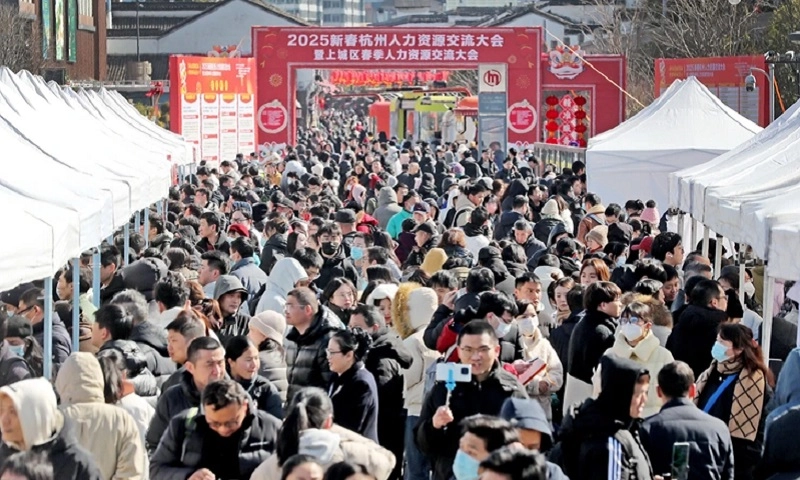 Trung Quốc đón số sinh viên tốt nghiệp đông kỷ lục