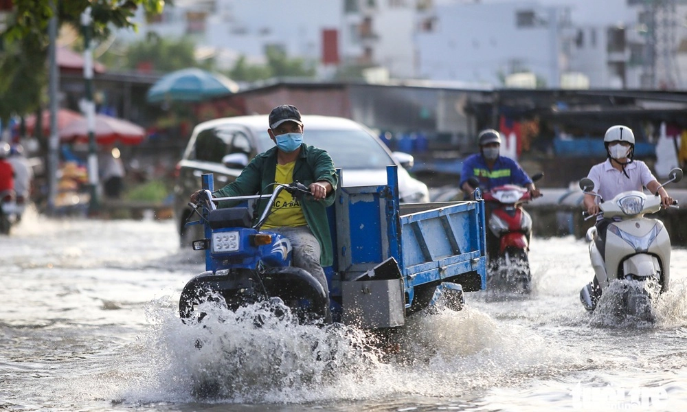 Cảnh báo nhiều khu vực TPHCM ngập sâu do triều cường cao trong 2 ngày 5 và 6/12