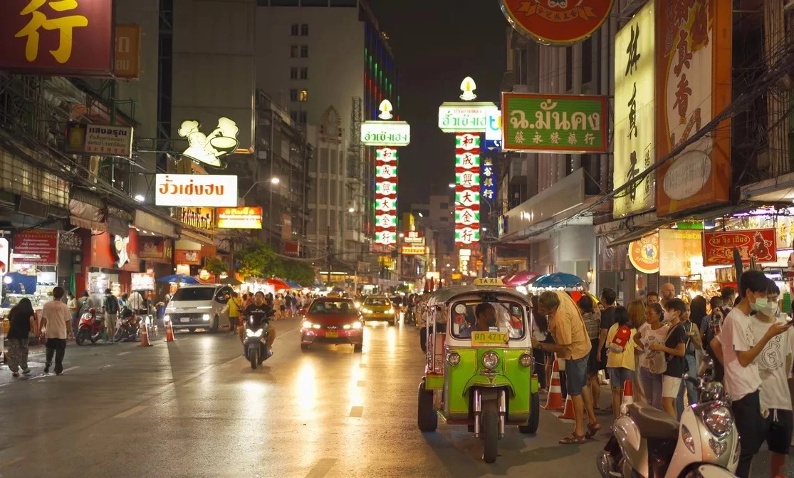 Thái Lan dỡ bỏ lệnh cấm bán bia rượu buổi chiều