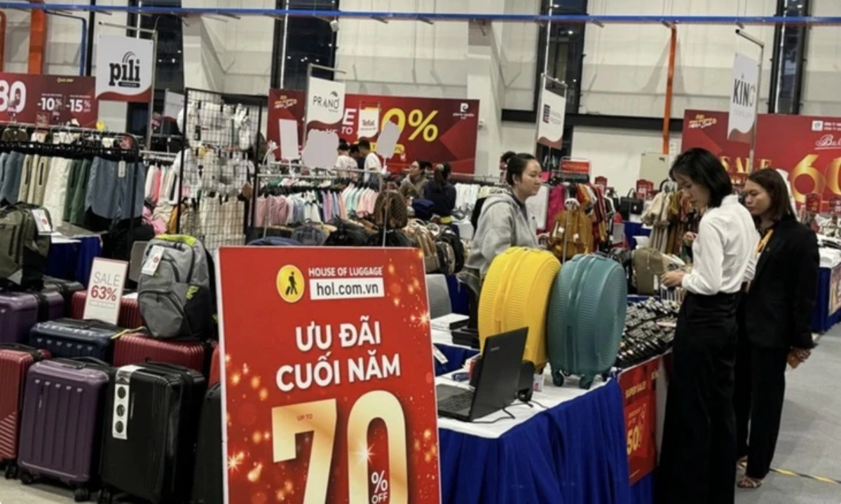 Ủy ban Cạnh tranh cảnh báo 3 bẫy giảm giá ảo mùa cuối năm