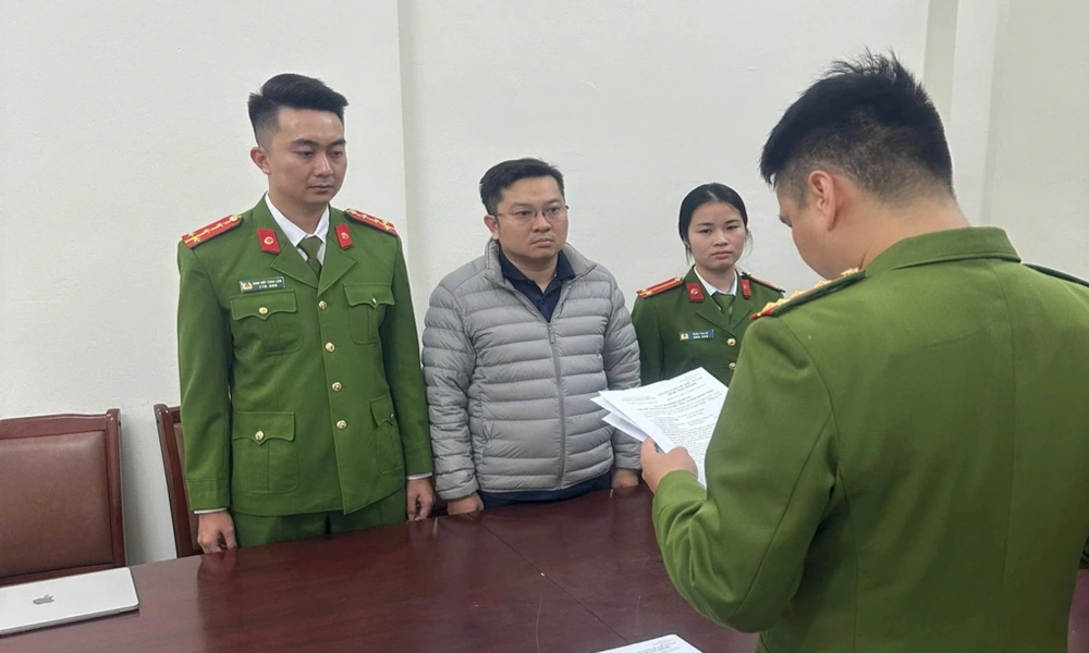 Hứa chuyển đổi mục đích sử dụng đất, chiếm đoạt 4,8 tỷ đồng