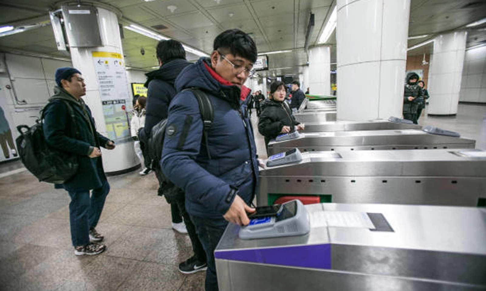 Hàn Quốc nghiên cứu triển khai thanh toán giao thông công cộng bằng thẻ tín dụng quốc tế