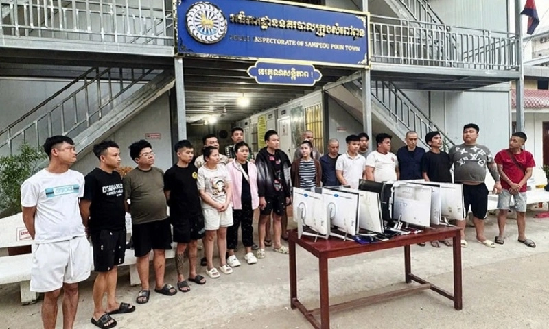 Phá đường dây lừa đảo trên mạng hơn 7.500 tỷ đồng, bắt 20 người ở khu Tam Thái Tử (Campuchia)