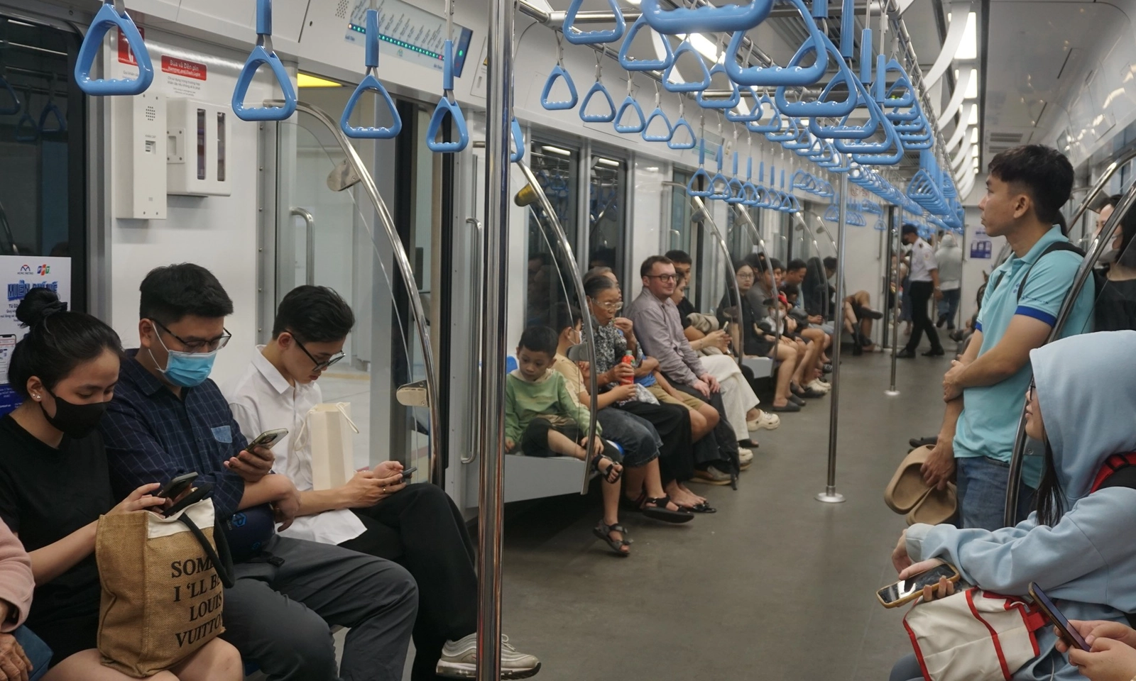 Metro số 1 tăng tần suất chạy tàu trong dịp Giáng sinh và Tết Dương lịch