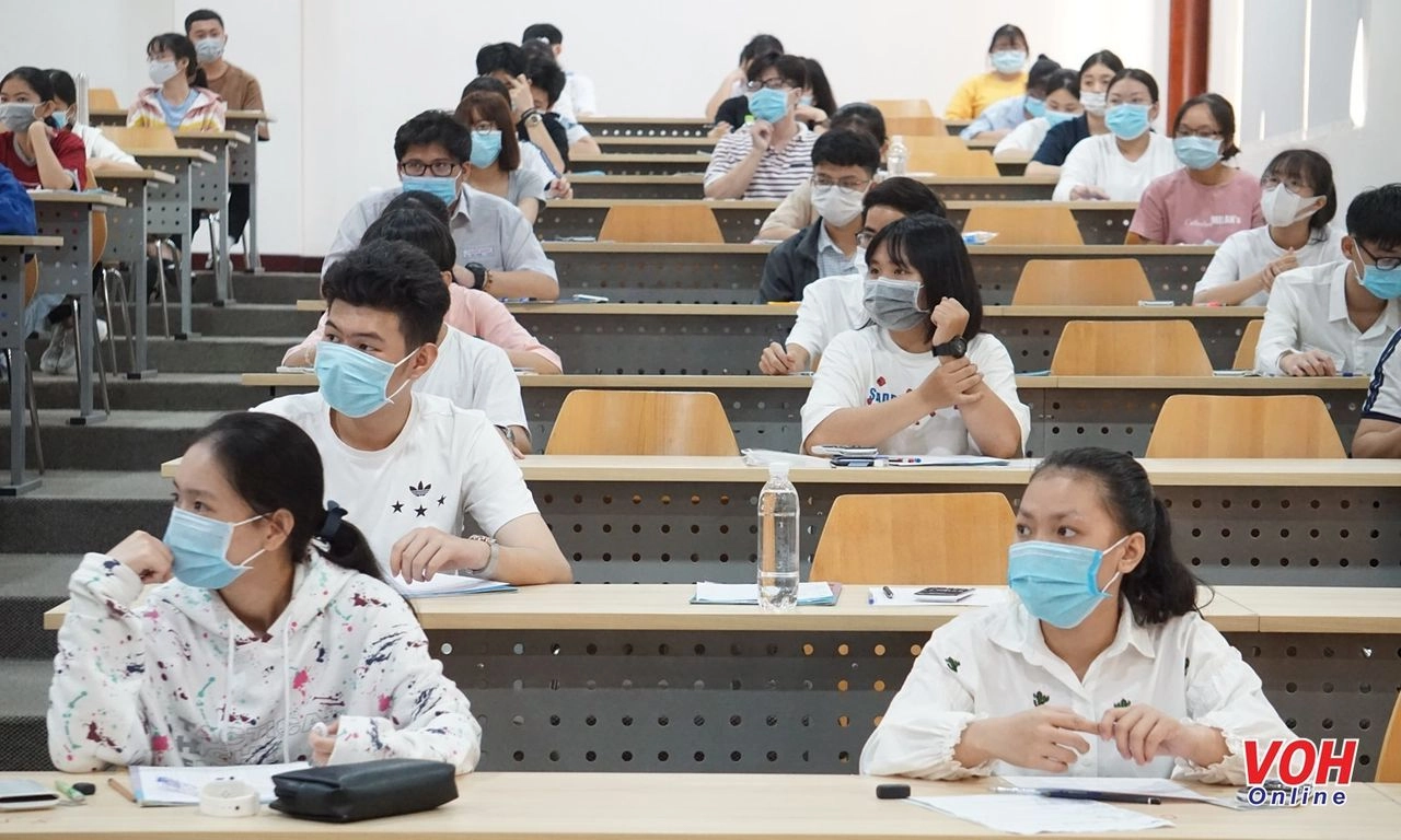 Muốn lên “đại học”, phải có tối thiểu 5 trường thành viên