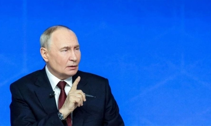Ông Putin họp báo cuối năm, trả lời 77 câu hỏi