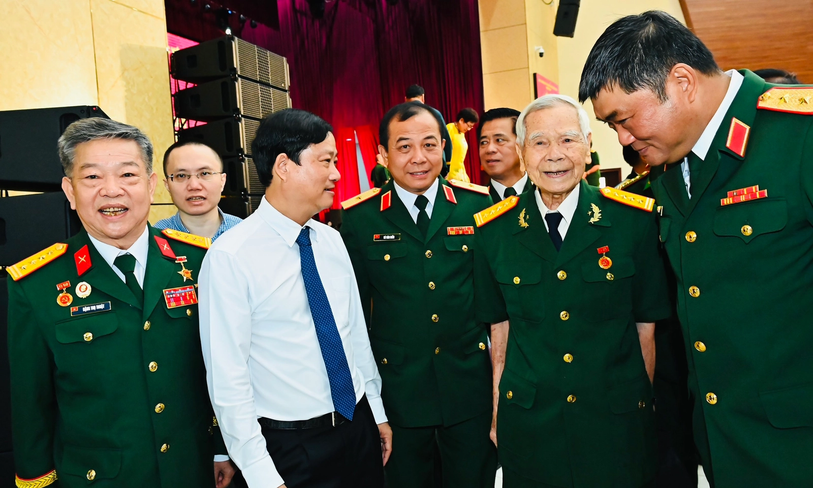 Cán bộ cao cấp quân đội nghỉ hưu tin tưởng vào quyết tâm của lãnh đạo Thành phố