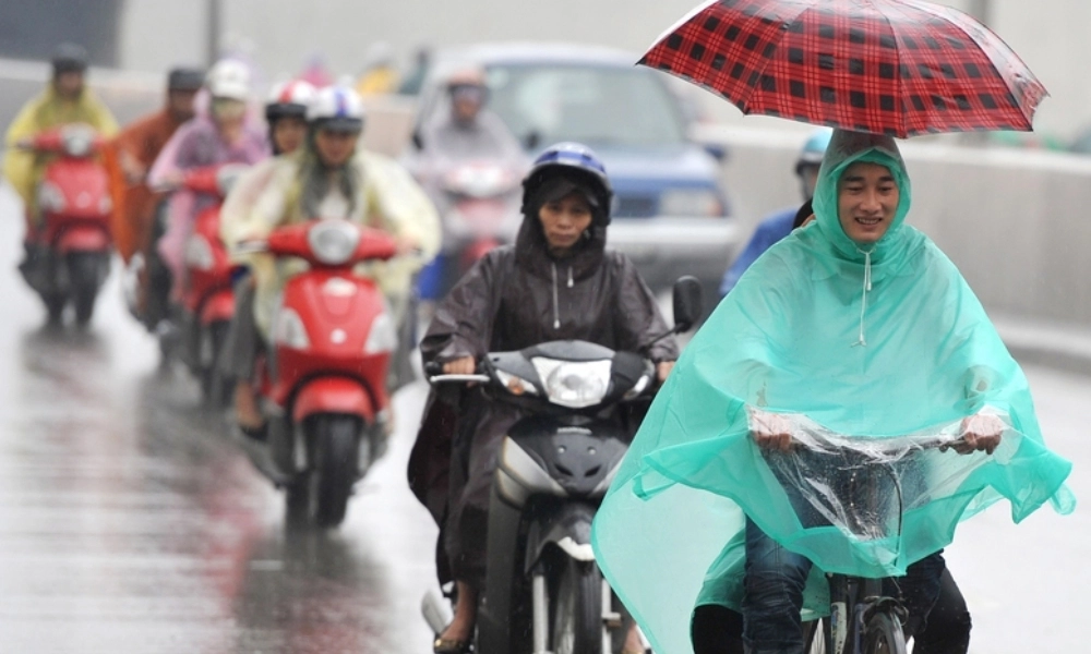 Mưa lớn cục bộ, cảnh báo lũ quét và sạt lở