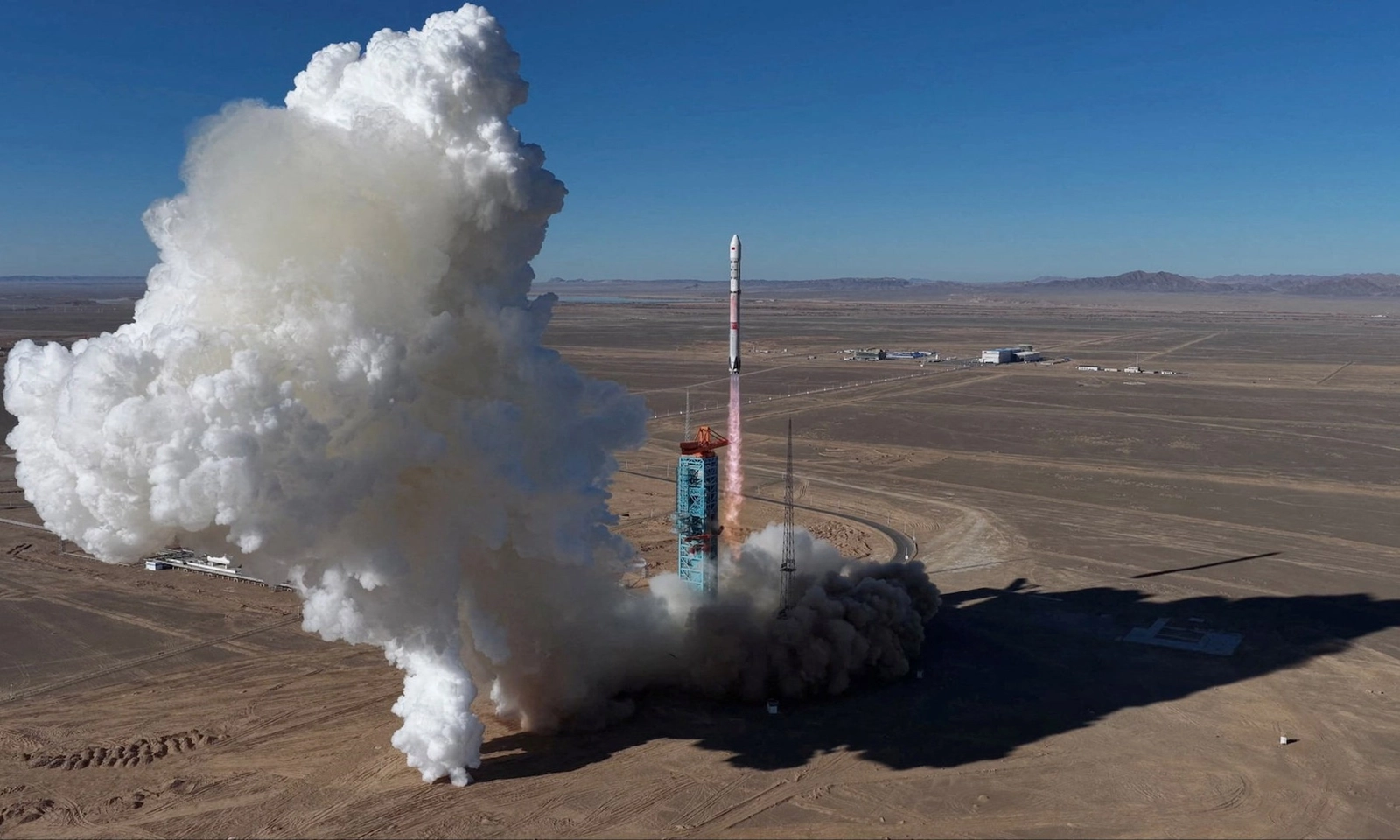 Trung Quốc nới lỏng quy định IPO để thúc đẩy doanh nghiệp phát triển tên lửa tái sử dụng