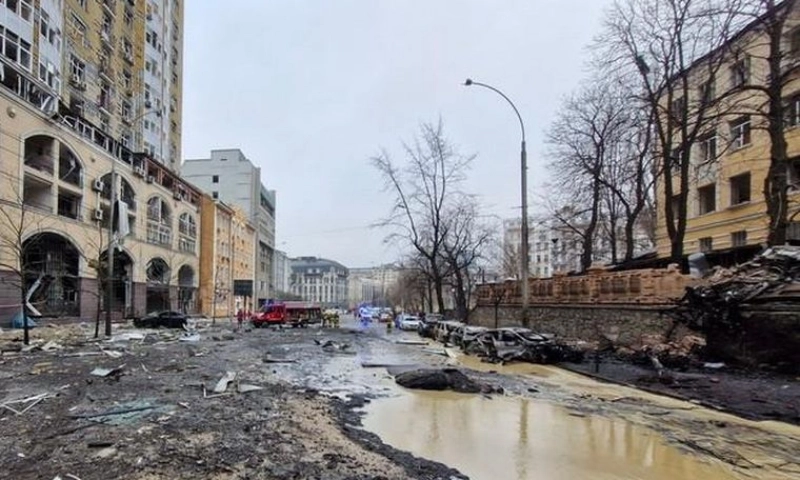 Kiev rung chuyển vì đòn tấn công rạng sáng