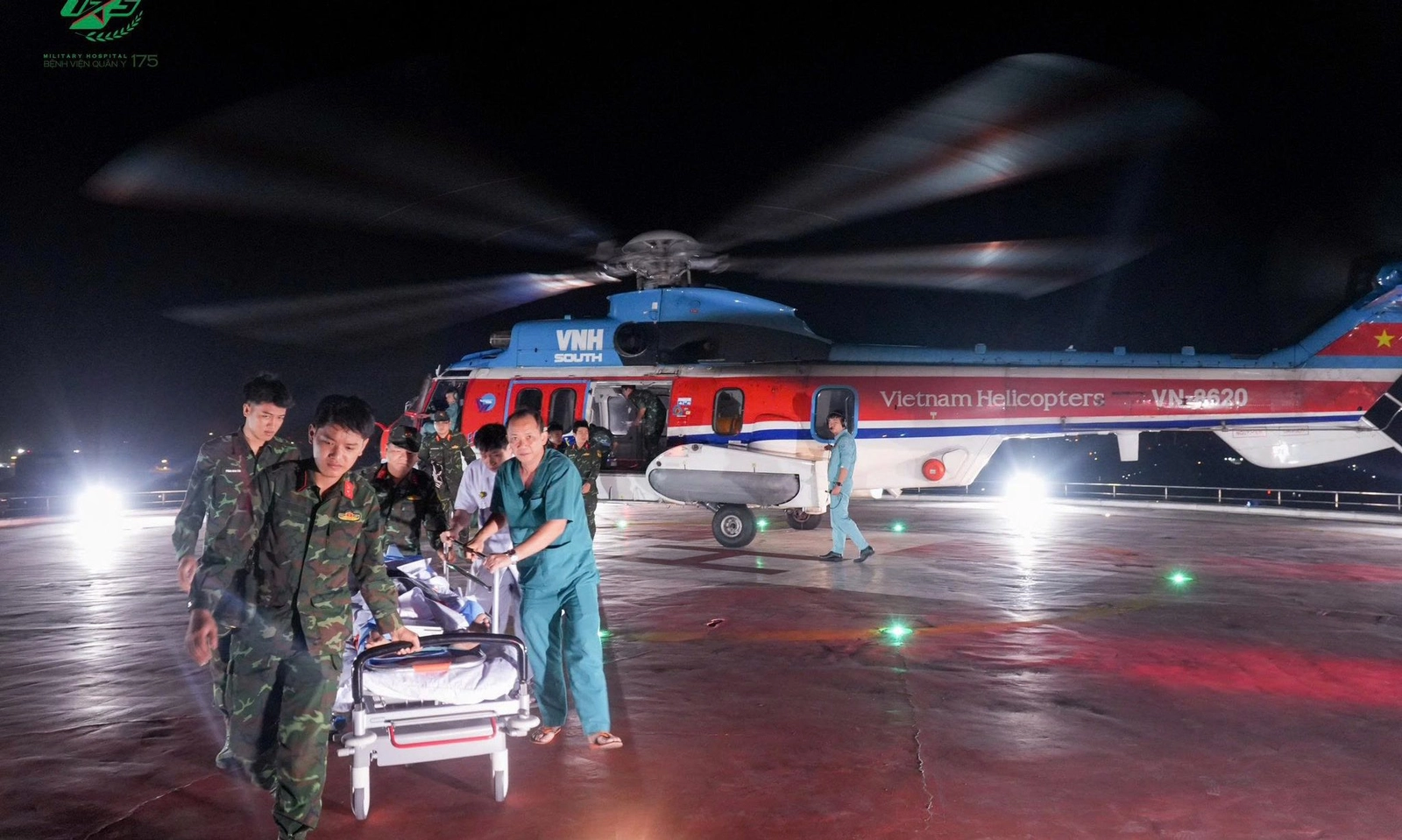 Ngay đầu năm mới, Bệnh viện Quân y 175 phối hợp thành công cấp cứu đường không