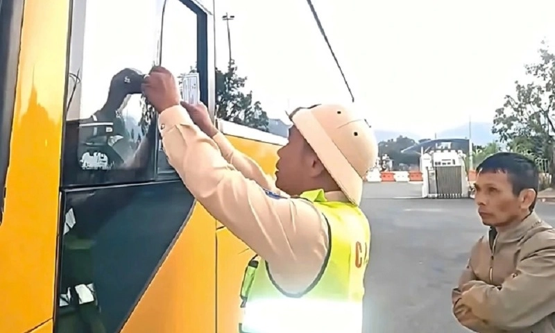 Phạt 81,5 triệu đồng chủ xe và tài xế không bằng lái, tạm giữ xe 7 ngày