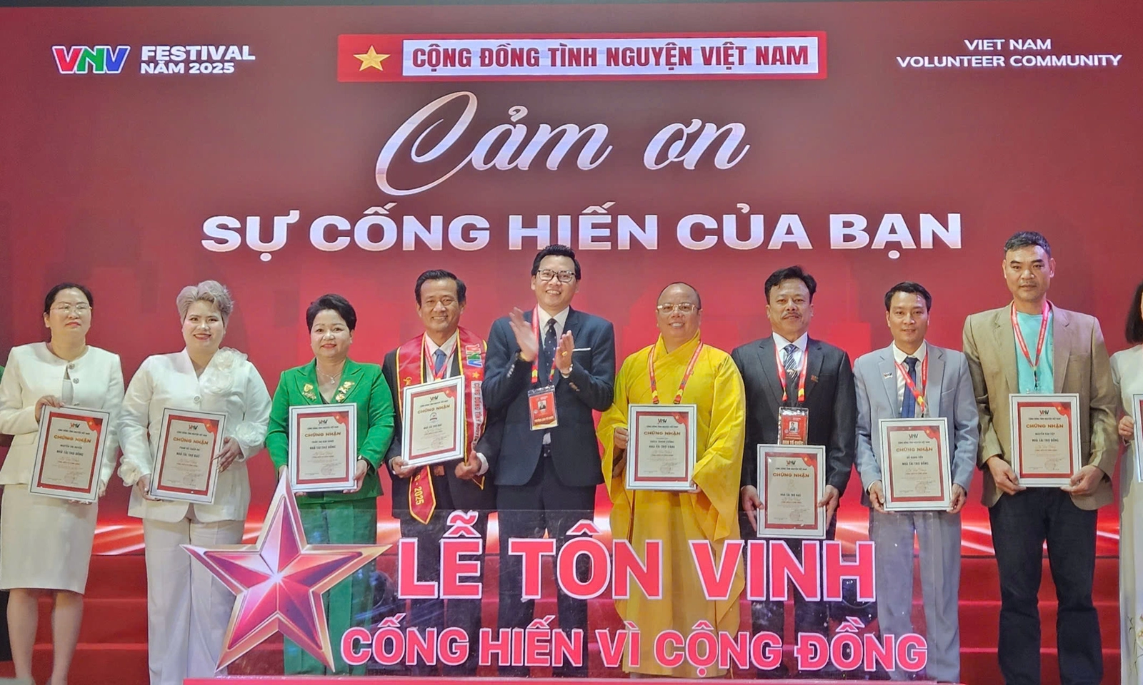 Cộng đồng Tình nguyện Việt Nam tổ chức Lễ Tôn vinh cống hiến vì cộng đồng tại TPHCM